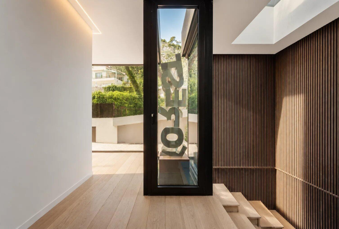 Èze – außergewöhnliche neue, zeitgenössische Villa an den Toren von Monaco