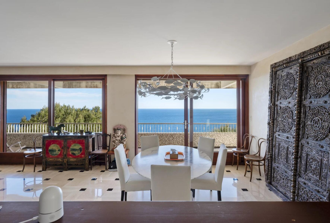 Außergewöhnliche Villa an den Toren von Monaco – Panoramablick auf das Meer und Cap Ferrat