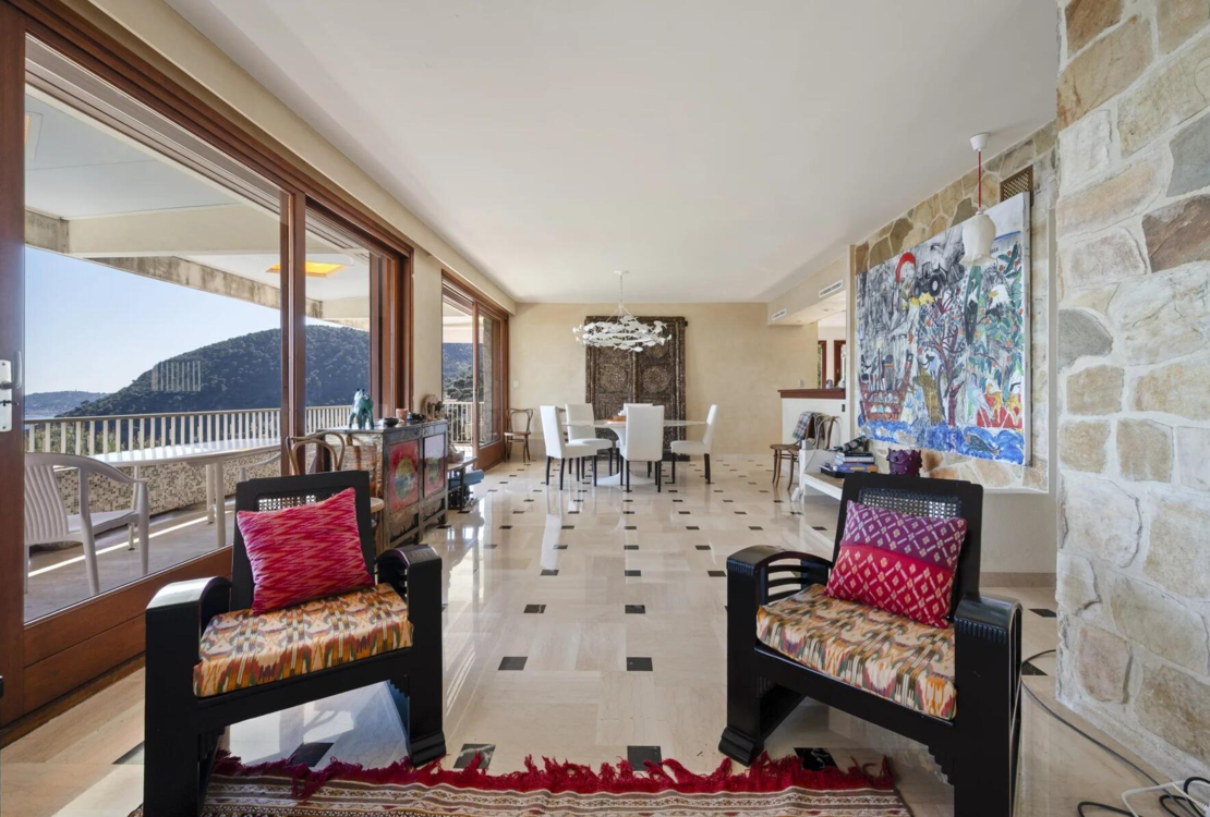 Außergewöhnliche Villa an den Toren von Monaco – Panoramablick auf das Meer und Cap Ferrat