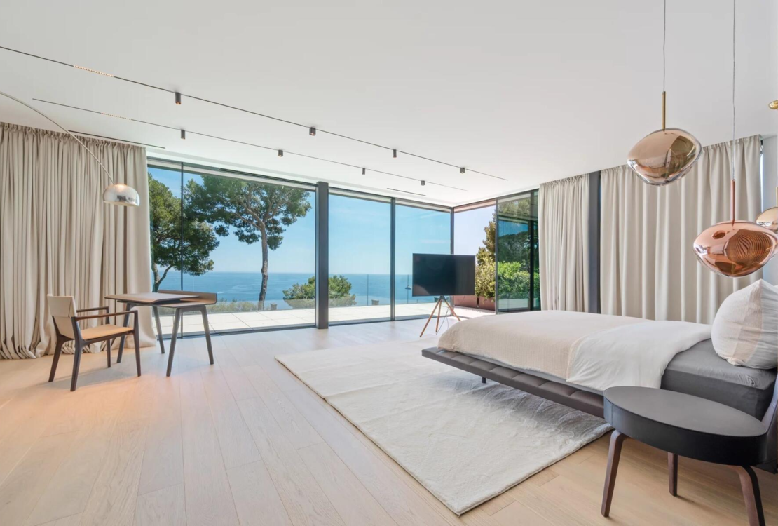 Èze – außergewöhnliche neue, zeitgenössische Villa an den Toren von Monaco