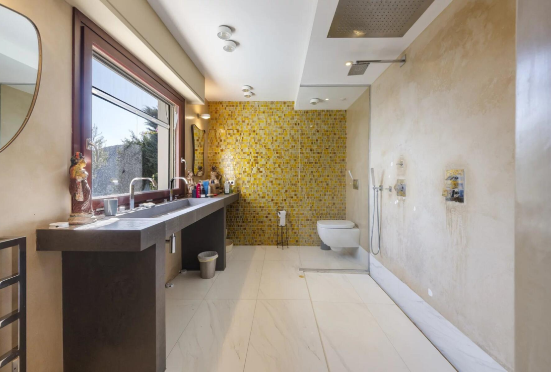 Außergewöhnliche Villa an den Toren von Monaco – Panoramablick auf das Meer und Cap Ferrat