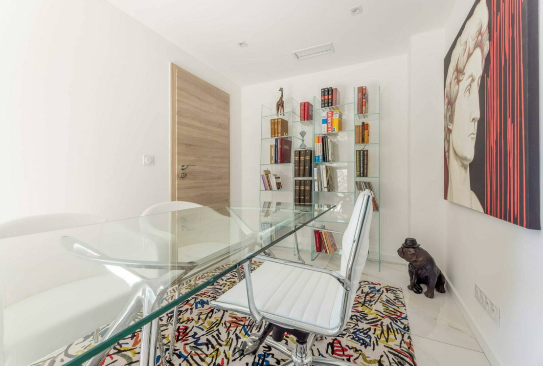 MOUGINS | VILLA | +5 PIECES