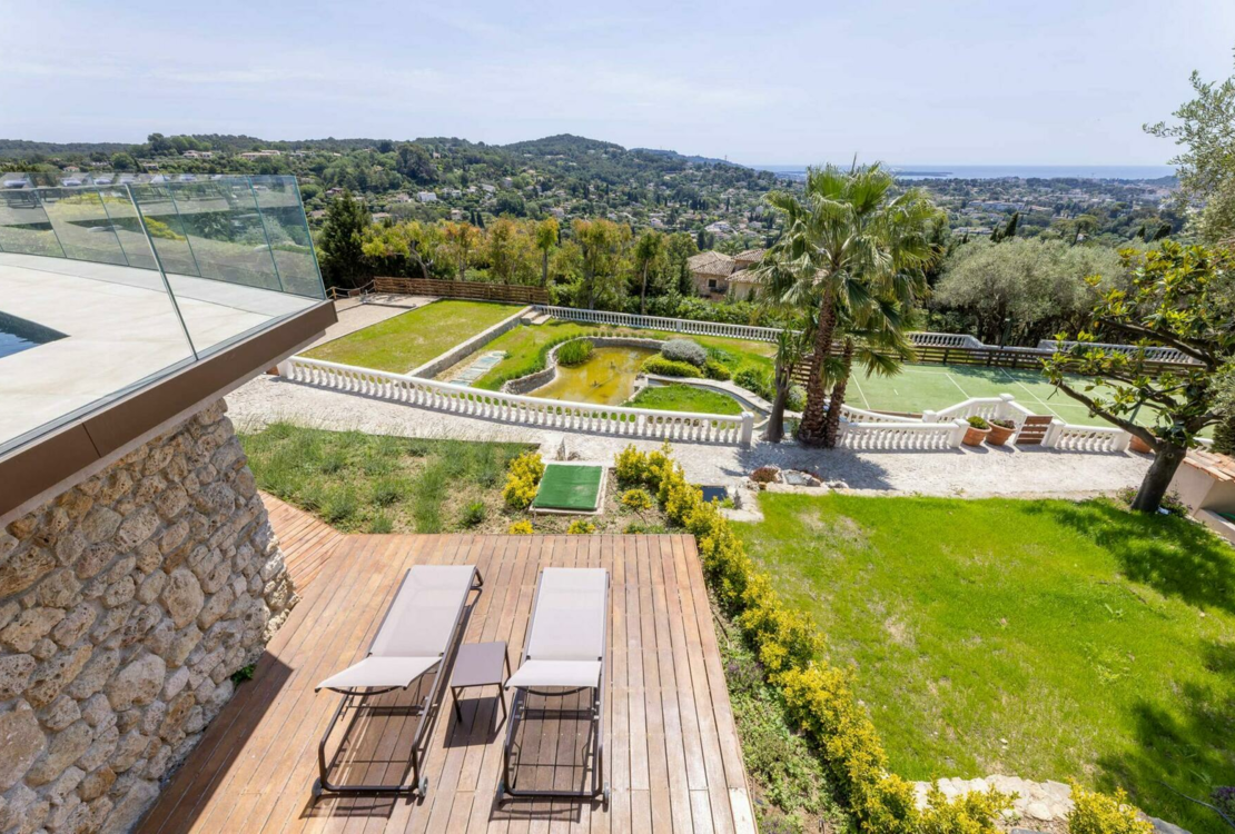 MOUGINS | VILLA | +5 PIECES