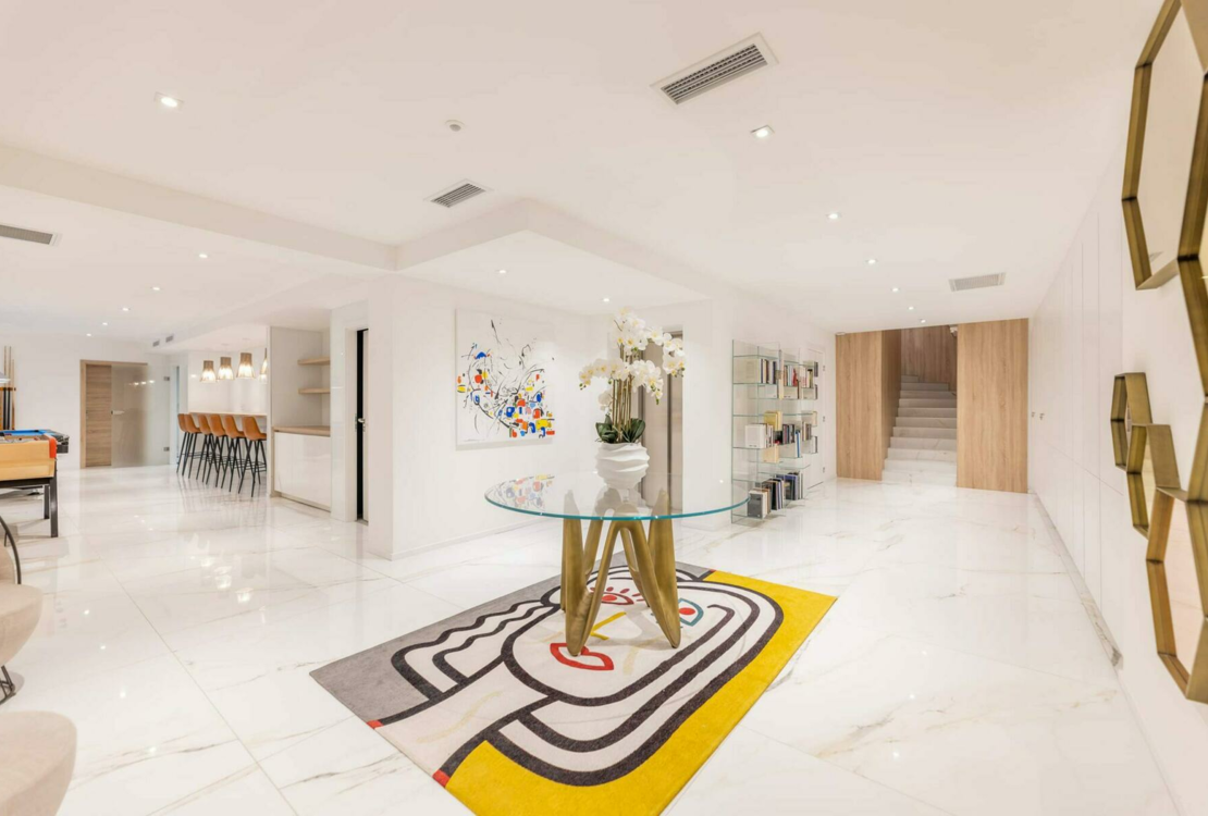 MOUGINS | VILLA | +5 PIECES