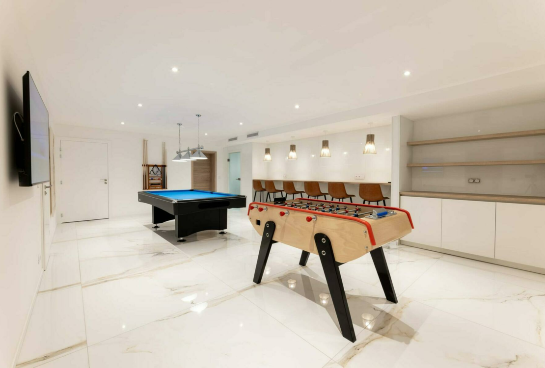 MOUGINS | VILLA | +5 PIECES