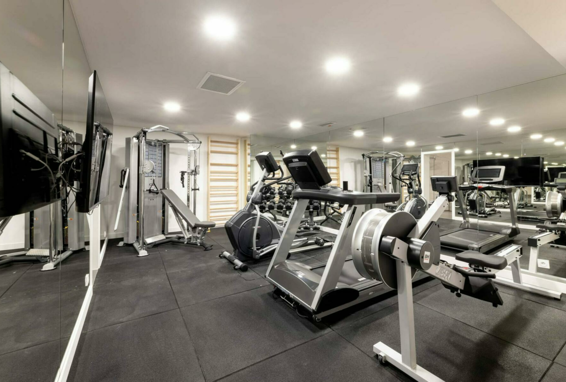 MOUGINS | VILLA | +5 PIECES