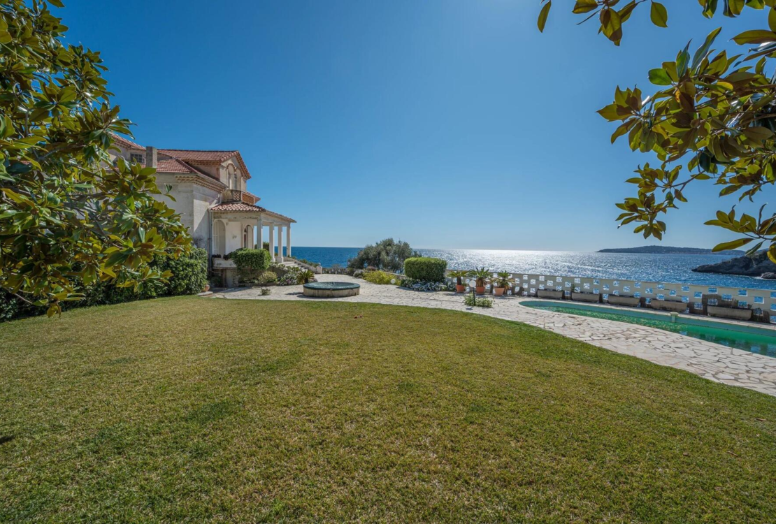 Wasserfont-Eigentum in Cap d'ail