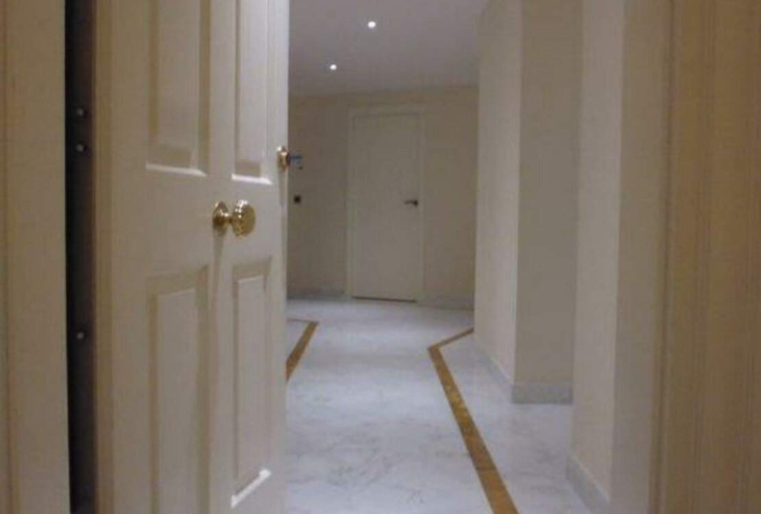 WUNDERSCHÖNE 3-4 ZIMMERWOHNUNG - PATIO PALACE