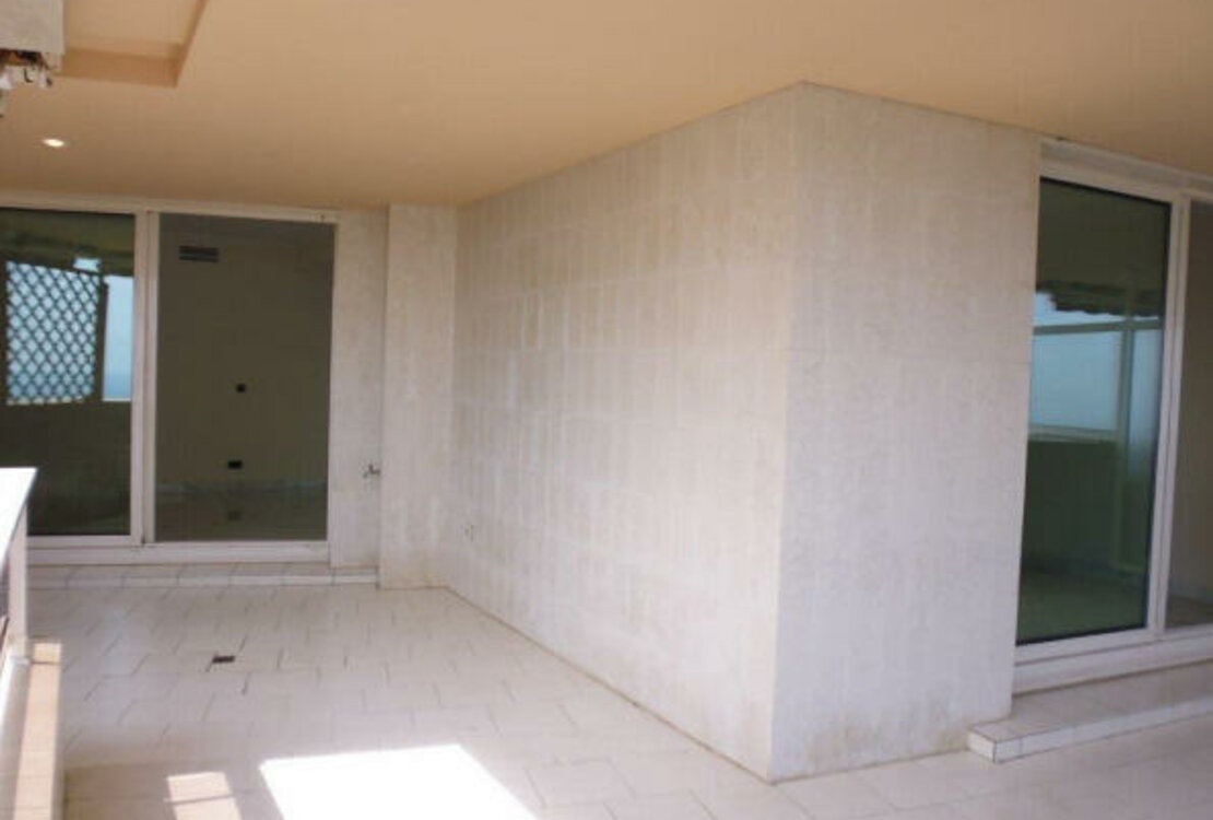 WUNDERSCHÖNE 3-4 ZIMMERWOHNUNG - PATIO PALACE