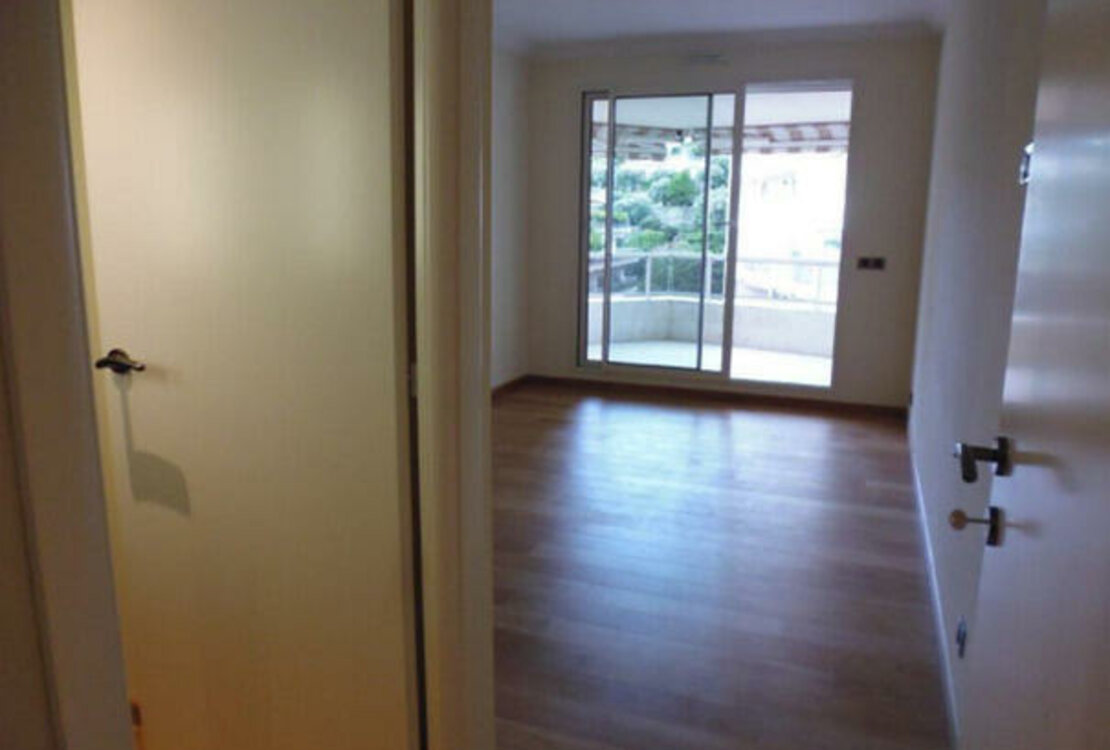 WUNDERSCHÖNE 3-4 ZIMMERWOHNUNG - PATIO PALACE