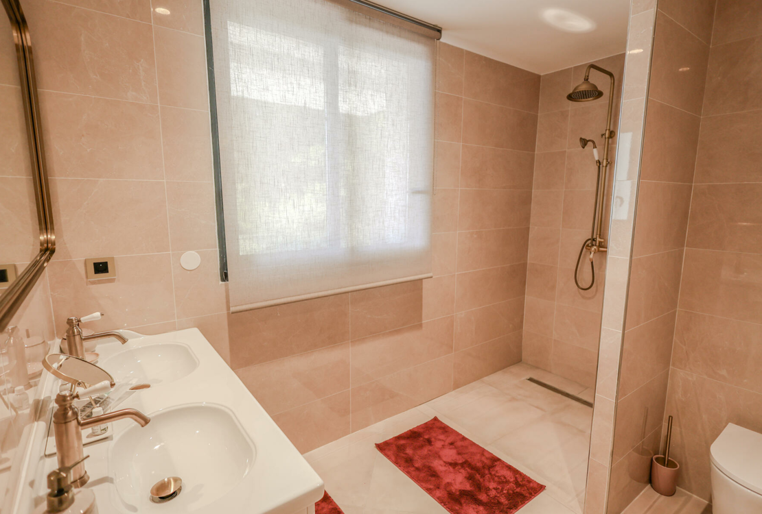 ROQUEBRUNE MÜTZE MARTIN | +5 ZIMMER | EXKLUSIVE NEUE VILLA