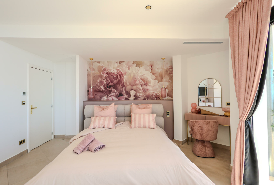 ROQUEBRUNE MÜTZE MARTIN | +5 ZIMMER | EXKLUSIVE NEUE VILLA