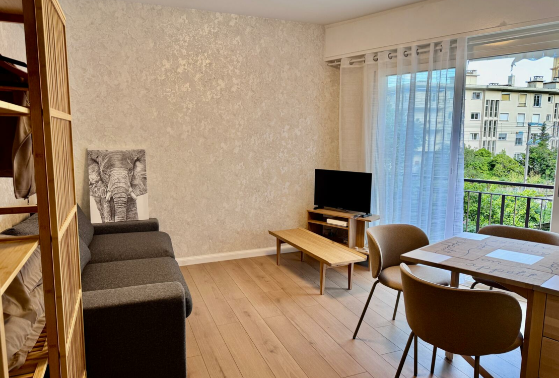 Elegant 2-room apartment in Menton