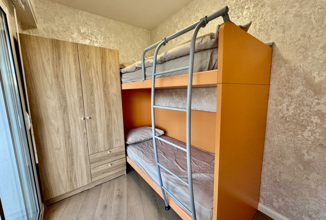 Elegant 2-room apartment in Menton