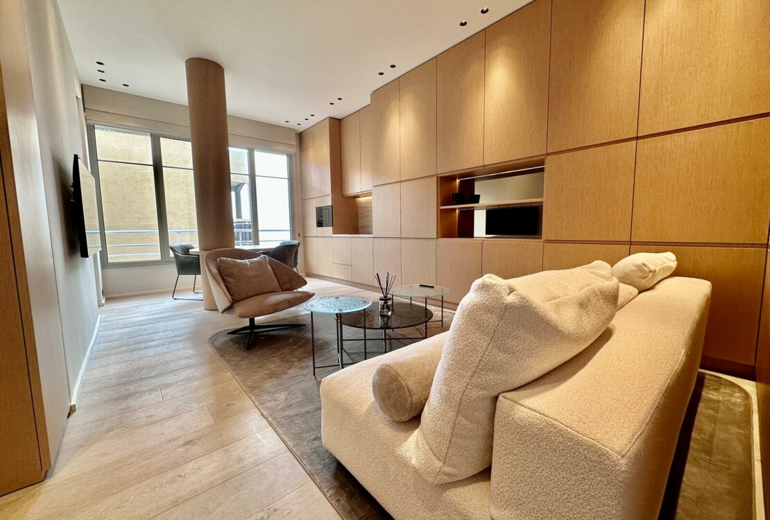 LAROUSSE | SANTA MONICA | 2 ZIMMER