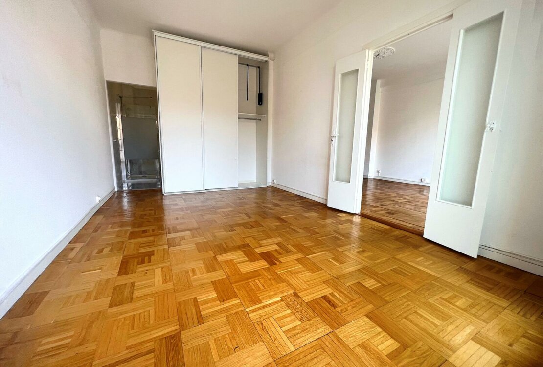 LAROUSSE | LE CONTINENTAL | 2/3 STÜCK