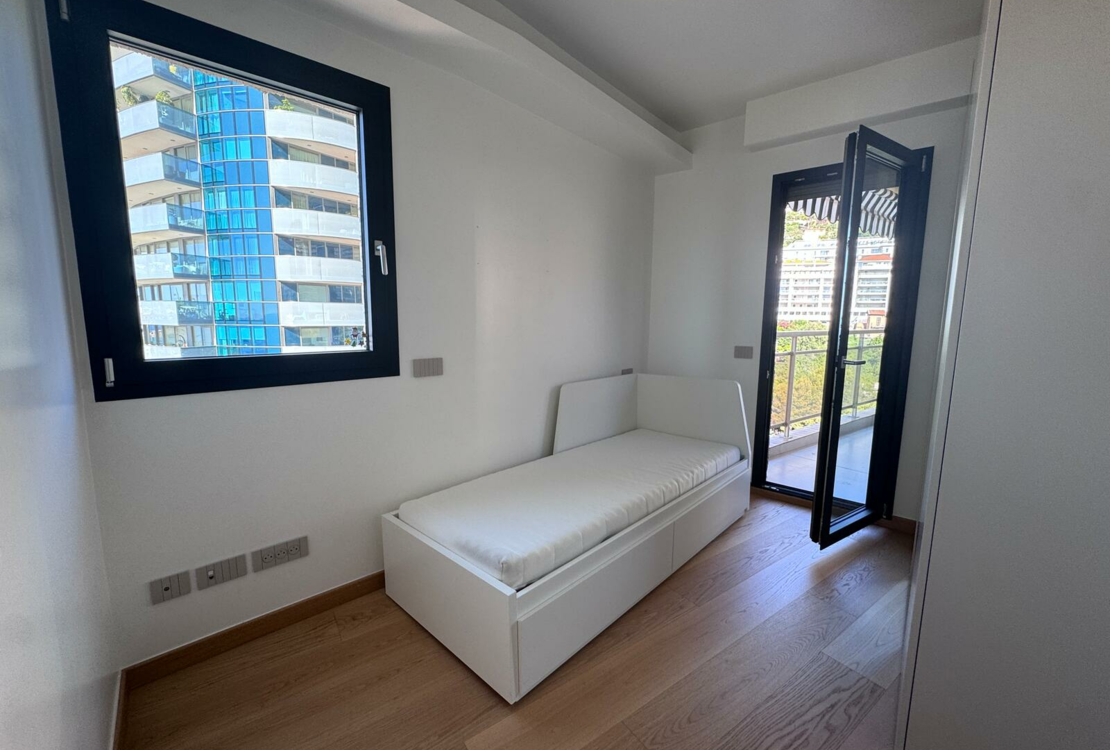 LAROUSSE | VERKÜNDIGUNG | 4 STÜCK