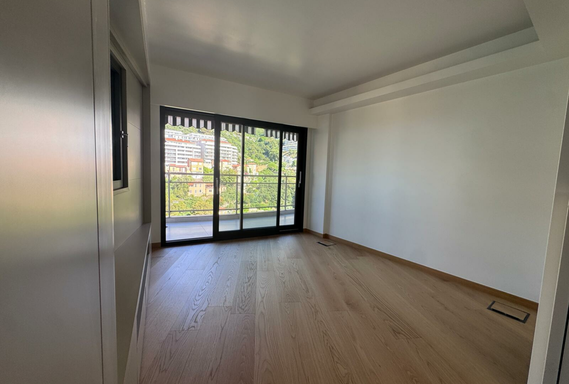 LAROUSSE | VERKÜNDIGUNG | 4 STÜCK