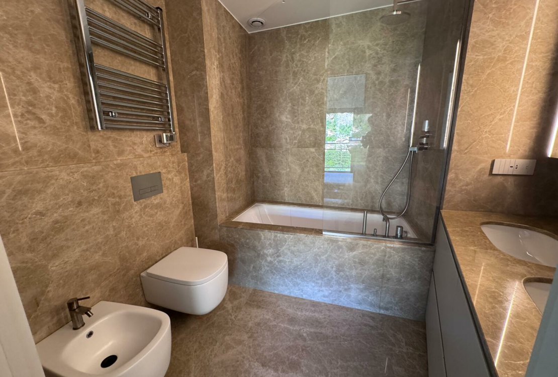 LAROUSSE | VERKÜNDIGUNG | 4 STÜCK