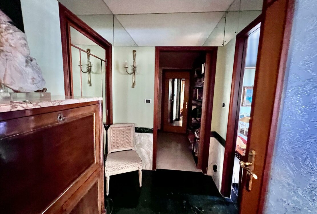 MONTE - CARLO| CASABELLA | 3 ROOMS