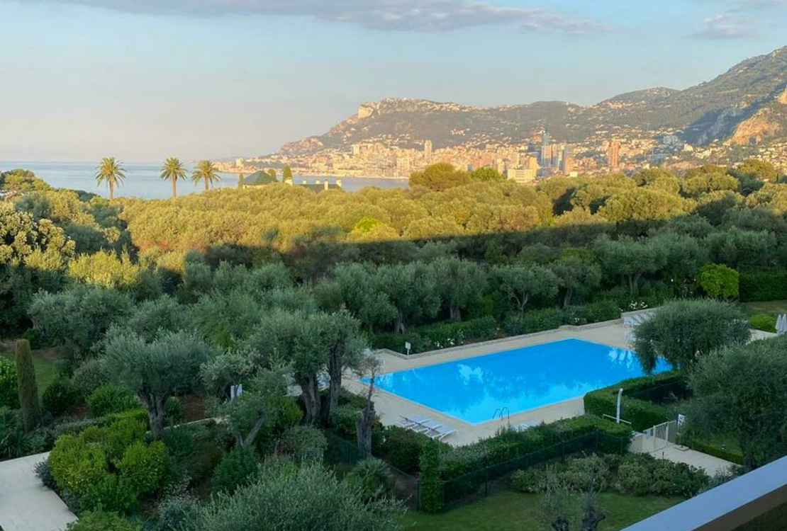 ROQUEBRUNE CAP MARTIN - MAGNIFICENT PENTHOUSE