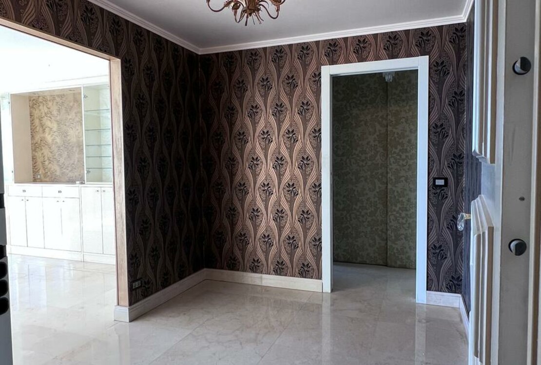 LAROUSSE  | LES ABEILLES | 3 ZIMMER