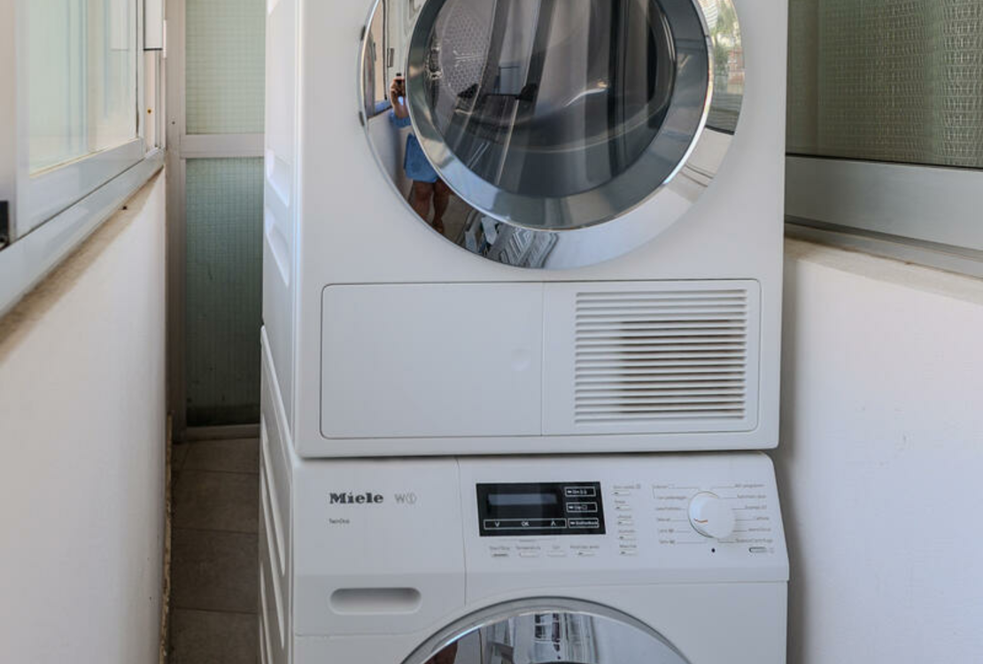 LAROUSSE | CHATEAU PERIGORD | 4 PIECES