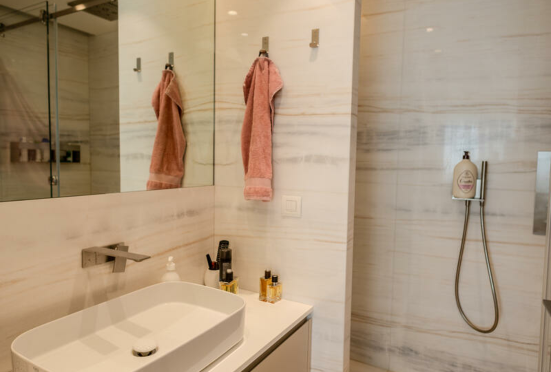 LAROUSSE | CHATEAU PERIGORD | 4 PIECES