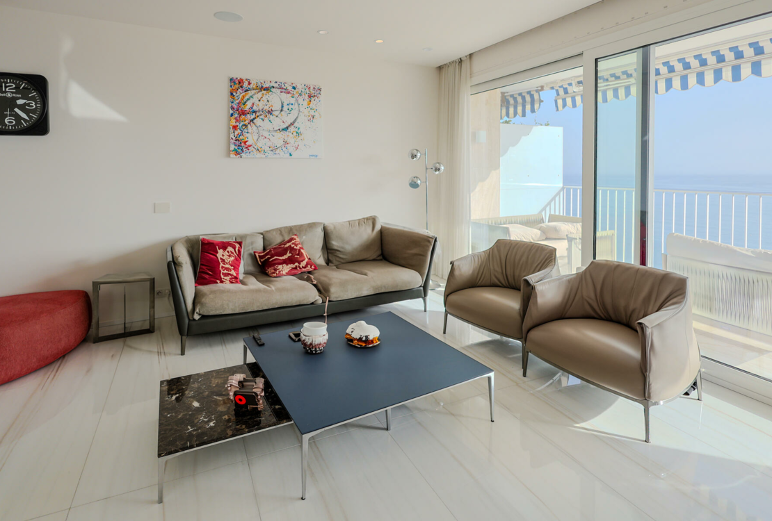 LAROUSSE | CHATEAU PERIGORD | 4 PIECES