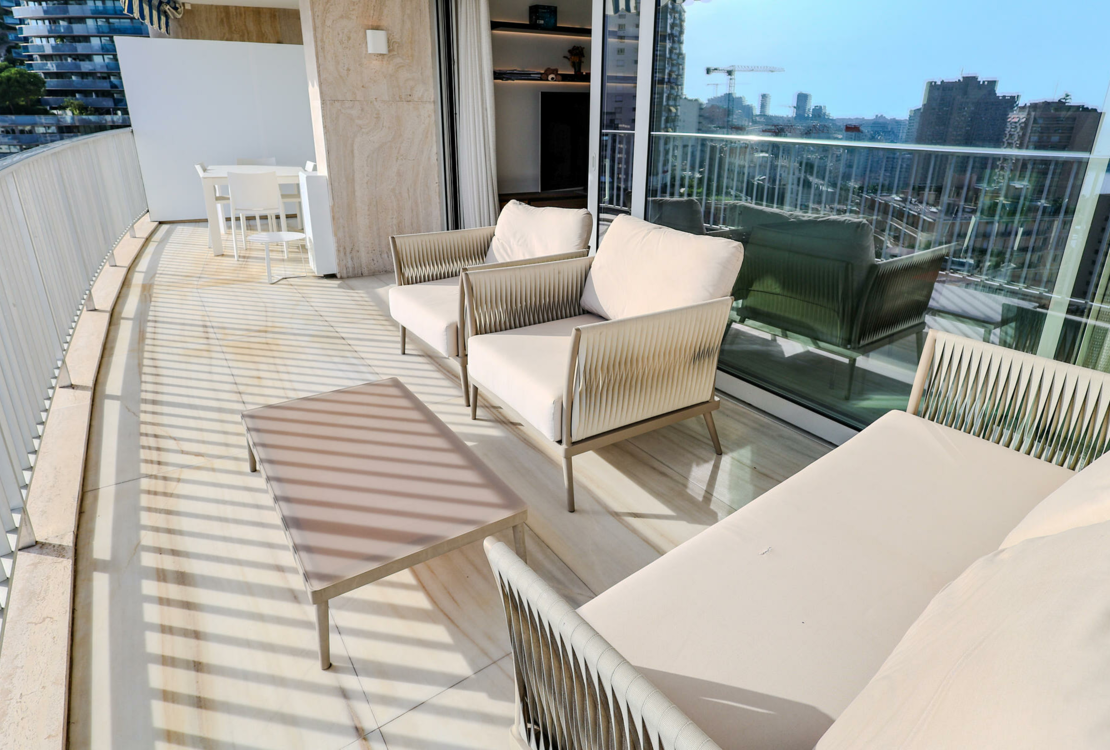 LAROUSSE | CHATEAU PERIGORD | 4 PIECES