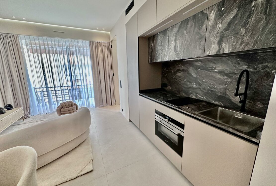 EXOTISCHER GARTEN | DIE PLATI | 2 ZIMMER