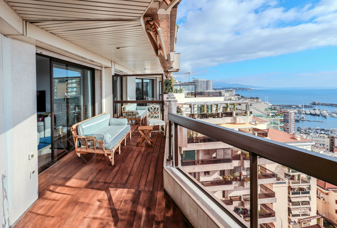 BEVERLY PALACE – SPLENDIDO APPARTAMENTO CON VISTA PANORAMICA