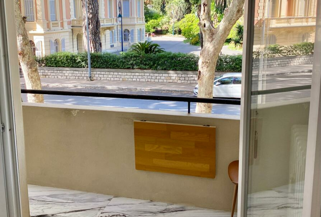 Seafront studio in Menton — Résidence Palais de la Madone