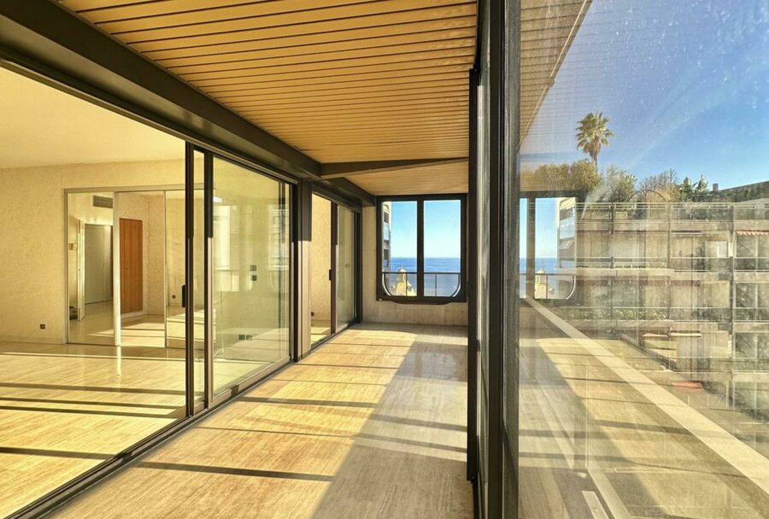 Очаровательная 2-х комнатная квартира под ремонт с лоджией и парковкой