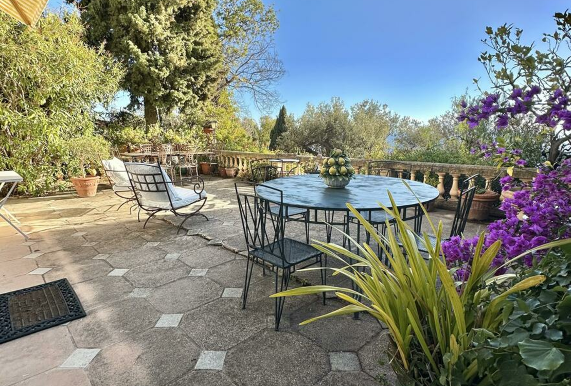 Opportunité rare : Maison au calme avec vue imprenable , de type 5 pièces