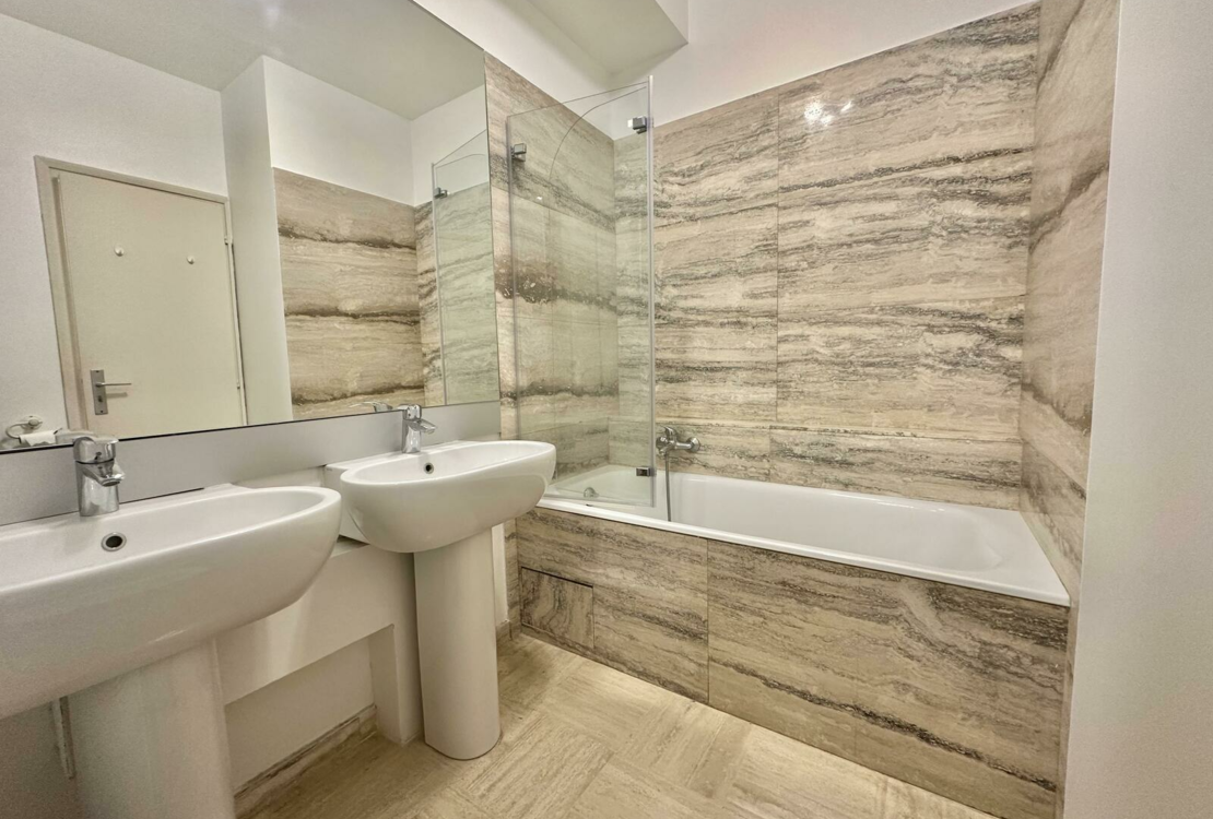 LA ROUSSE – SAINT ROMAN | CHÂTEAU AMIRAL | STUDIO FONCTIONNEL ET LUMINEUX