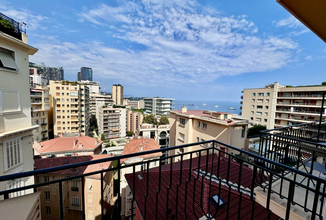 LAROUSSE | LA RADIEUSE | 2 КОМНАТЫ