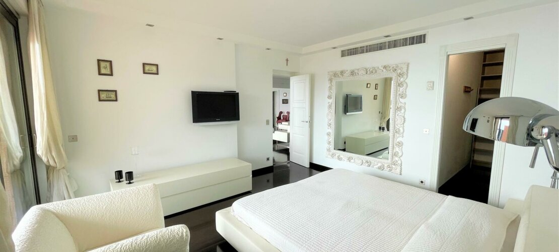 PARC SAINT ROMAN | 5 PIECES | SEA VIEW