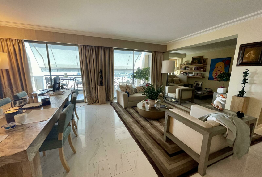Magnificent Triplex Penthouse with Views of Port Hercules