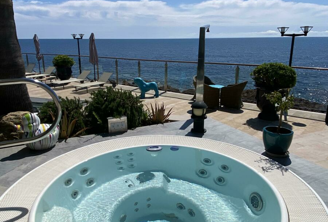 Eccezionale proprietà sul lungomare – Vista panoramica sul mare | Anthéor, Corniche d'Or