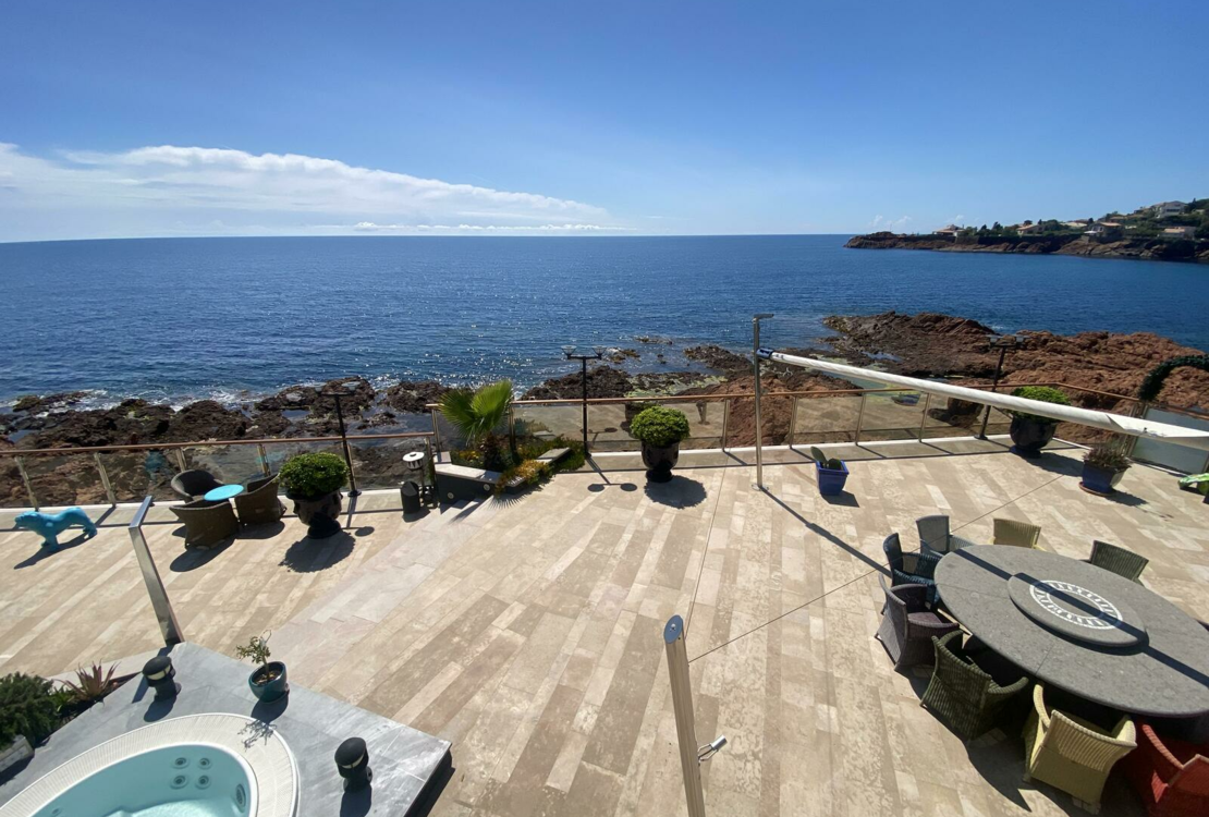 Eccezionale proprietà sul lungomare – Vista panoramica sul mare | Anthéor, Corniche d'Or