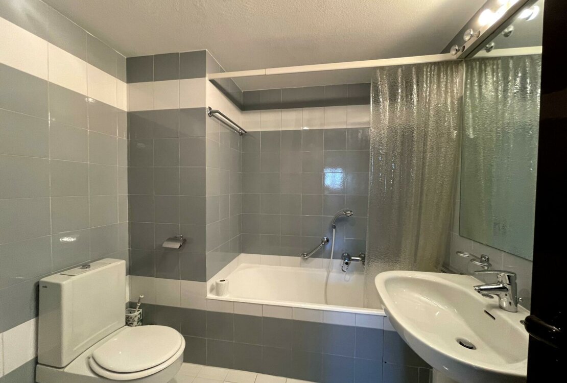 LAROUSSE | PARC SAINT ROMAN|3 ROOMS