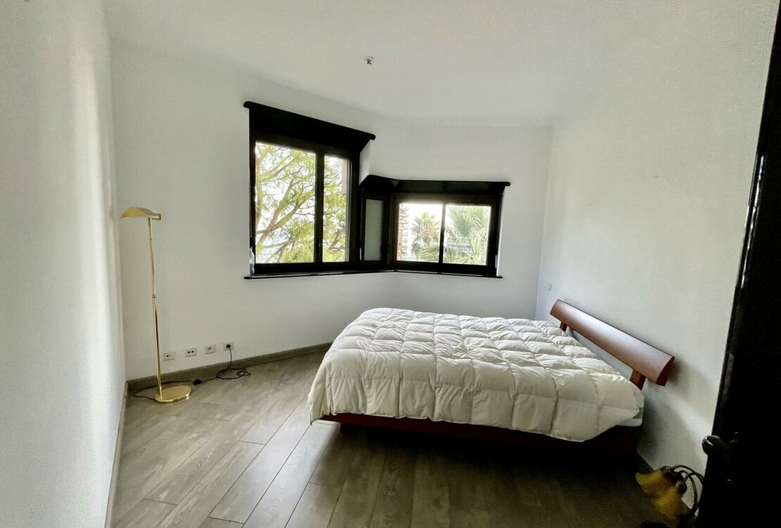 LAROUSSE | PARC SAINT ROMAN|3 ROOMS