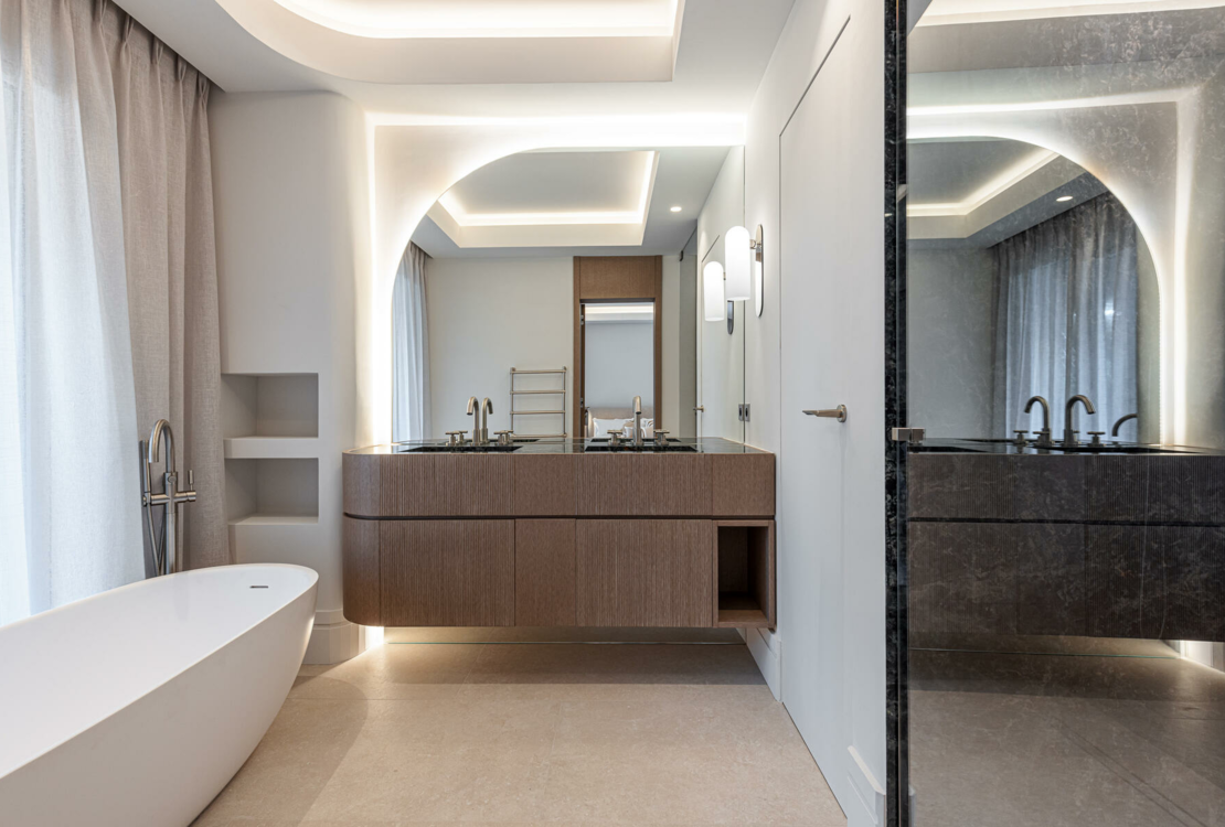 FONTVIEILLE l LE GRAND LARGE l 4 КУСКА