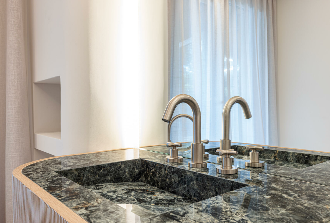 FONTVIEILLE l LE GRAND LARGE l 4 КУСКА