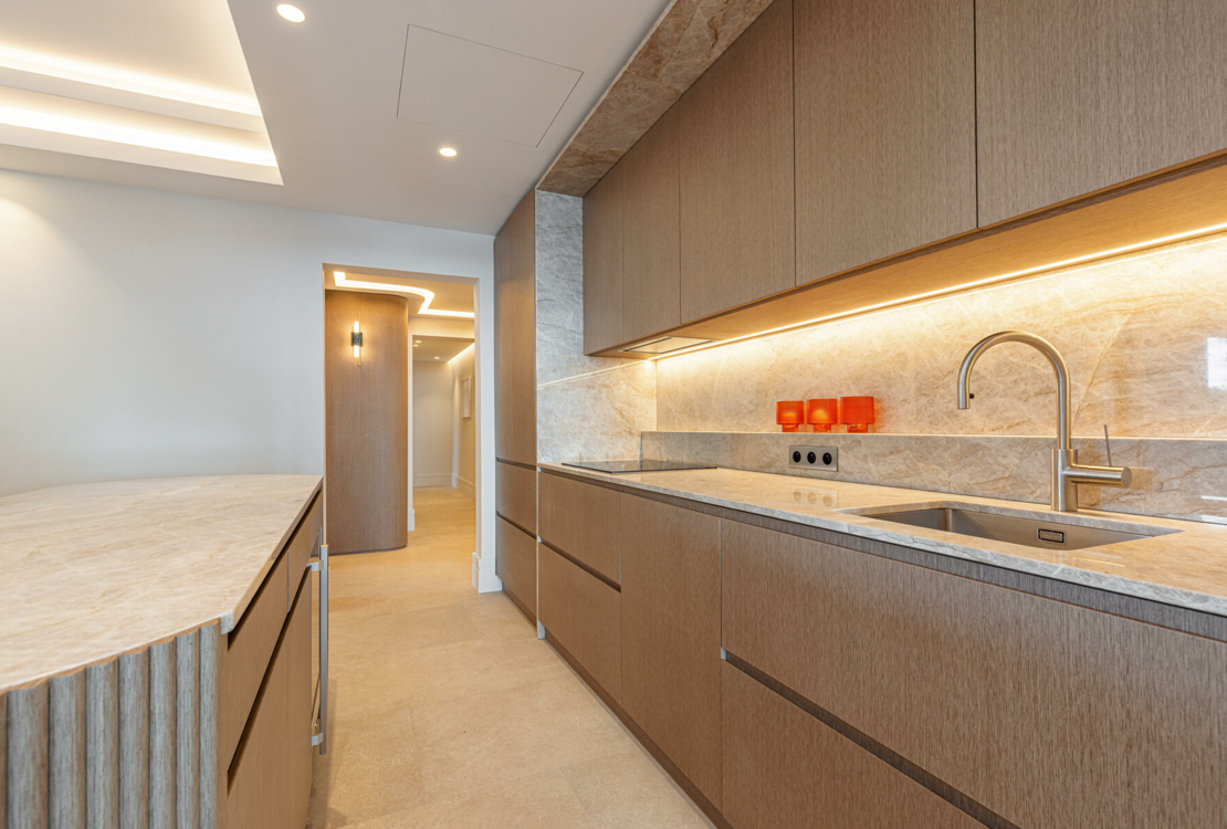 FONTVIEILLE l LE GRAND LARGE l 4 КУСКА