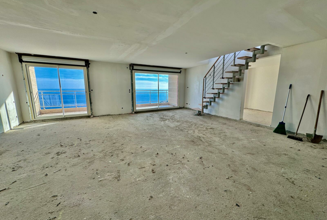 Penthouse to Renovate with Breathtaking Sea and Monaco Views