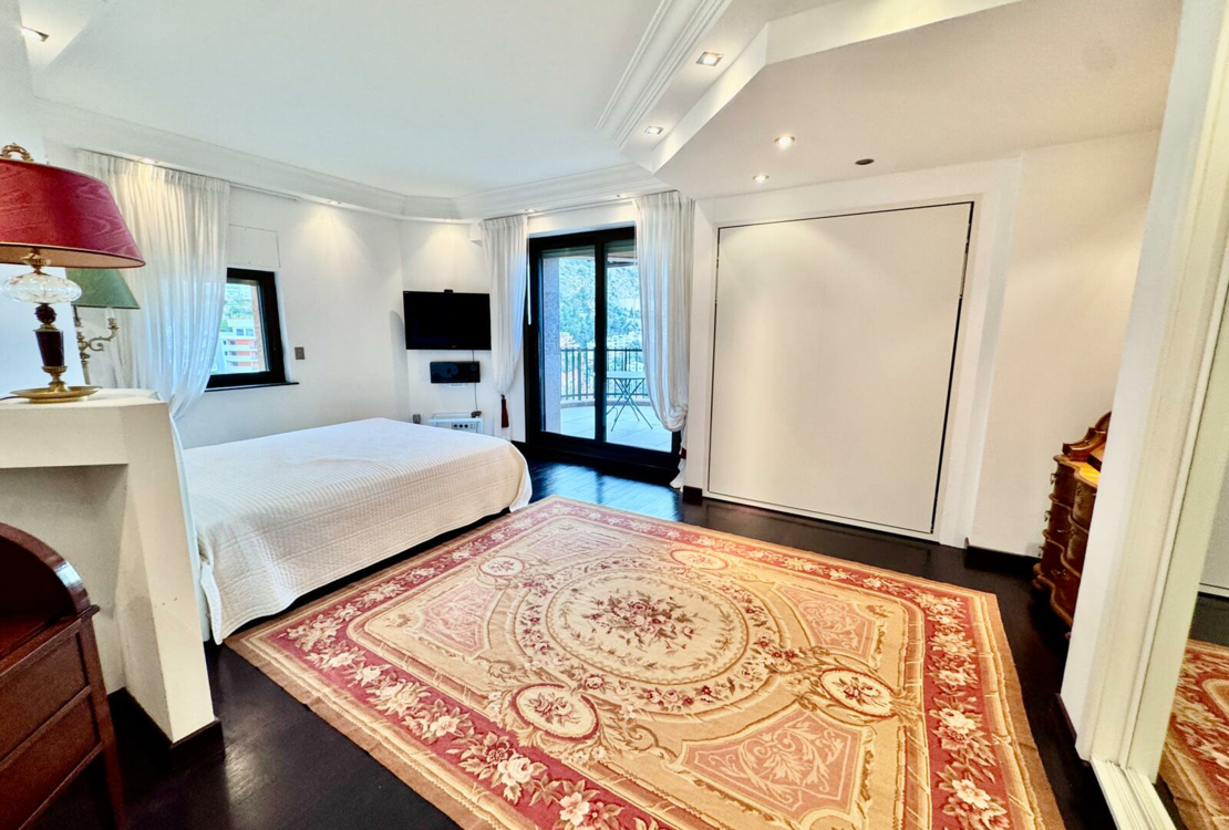 PARC SAINT ROMAN | 5 PIECES | SEA VIEW