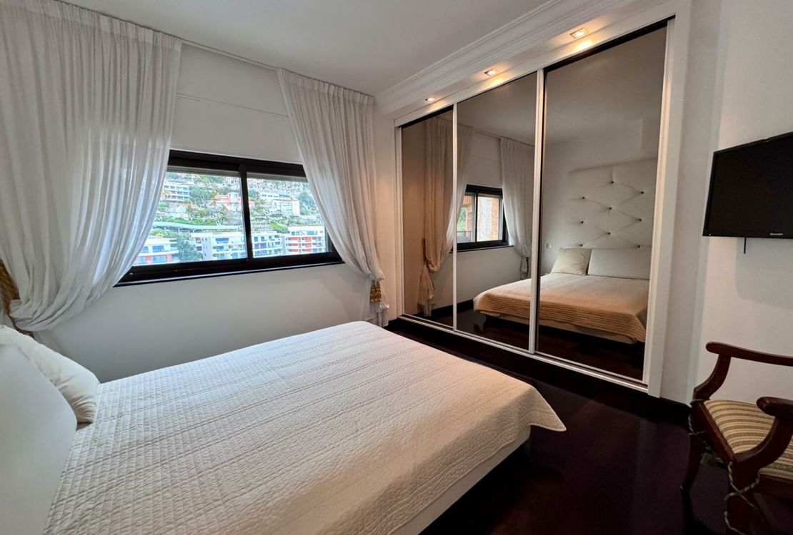 PARC SAINT ROMAN | 5 PIECES | SEA VIEW