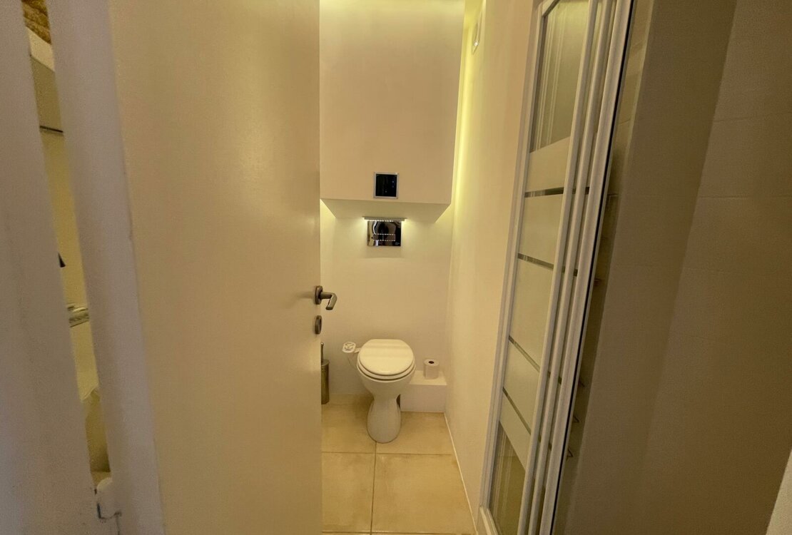 Superb 4 room apartment with terrace and panoramic sea view